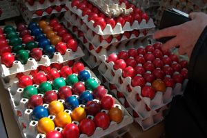 Sfaturi de la Protecţia Consumatorilor: Produse de evitat în perioada Paştelui