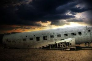 Minunea care a ÎNCÂNTAT LUMEA! Povestea UIMITOARE a stewardesei care a SUPRAVIEȚUIT unei căderi în GOL de la 10.000 de metri 