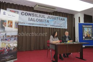 Invitaţie la vernisajul expoziţiei „Centenarul Marii Unirii sub semnul artiştilor plastici din Bărăgan”