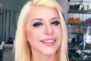 Loredana Groza, aşa cum NIMENI nu a mai văzut-o NICIODATĂ! Fără PIC DE MACHIAJ, la sală. O mai recunoşti? - FOTO