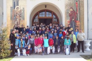 Concurs pe teme pascale, la Centrul Social Multifuncţional din Grădinari al Arhiepiscopiei Craiovei   