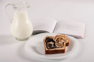 Cel mai bun cozonac moldovenesc, pască dulce şi prăjituri la Cofetăriile Cristina (FOTO)