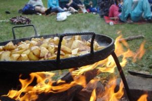 Atenţie la „Legea Picnicului”, dacă vă programaţi o minivacanţă de Paşte cu grătare. Ce reguli trebuie să respectaţi şi ce amenzi riscaţi