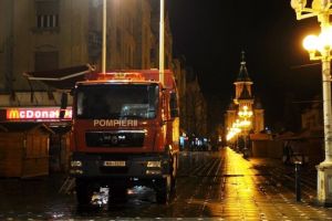 Controale ale pompierilor la biserici, mall-uri si hypermarketuri, inainte de Paste