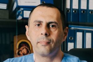 Dr. Ayman Elkahlout: „La IUBCvT Târgu-Mureş am întâlnit o atmosferă caldă care te ajută să vrei să munceşti şi să dezvolţi”