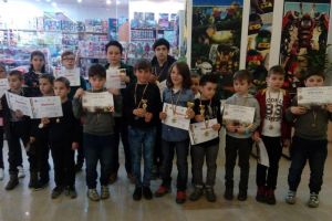 Copiii pasionaţi de şah au participat la Cupa Primăverii, un concurs organizat de CS Ariadna ...