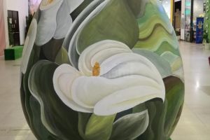 Picturi celebre, reproduse pe ouă gigant de liceenii de la Colegiul de Artă, la Iulius Mall