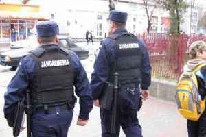 Peste 100 de jandarmi prahoveni vor asigura ordinea cu ocazia sarbatorilor pascale