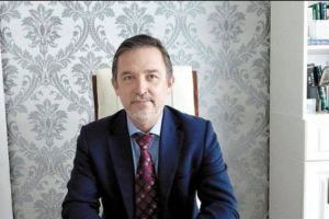 45 de ani de la prima operaţie pe cord deschis din România. Interviu cu Horaţiu Suciu, „Doctorul inimilor de copii”