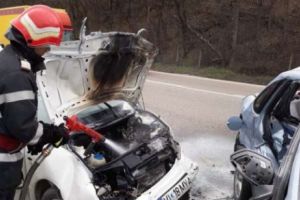 Accident TERIBIL în Vâlcea. Au fost RĂNIȚI GRAV cinci copii!