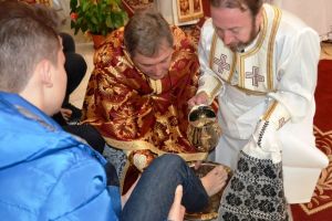 FOTO: Ritualul spălării picioarelor din Joia Mare, la Catedrala Arhiepiscopală Majoră ”Sfânta Treime” din Blaj