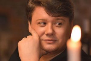 FUEGO, fără secrete. Noaptea stă pe Youtube, iar de Paşte pleacă la munte