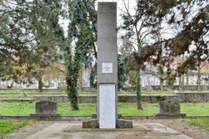 Monumentele puse sub lacăte