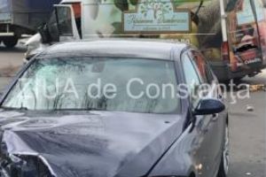 Imagini de la eveniment: Accident rutier, pe bulevardul I.C.Bratianu din Constanta. A fost solicitata ambulanta