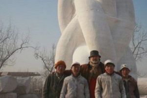 Monumentul Marii Uniri, c onstruit în China acum 10 ani, va ajunge în sfârlit la Arad