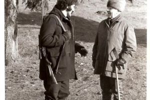 Ion Țiriac îşi plimbă armele de vânătoare cu escortă