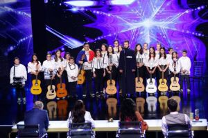 VIDEO: Moment emoţionant! Corul Parohiei Ireşti a lăsat cu ochii în lacrimi publicul de la Românii au talent