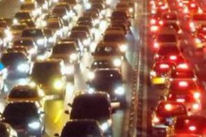 Cum se CIRCULĂ înaintea Paştelui? Traficul va fi BLOCAT, de Sâmbăta Mare. Se impun RESTRICȚII pe drumurile naţionale