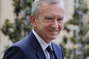 Topul miliardarilor din Europa s-a modificat. Bernard Arnault a devenit numărul unu