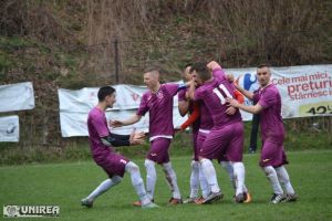 Liga a IV-a, Transalpina Șugag – CS Ocna Mureş 4-4 (1-2), meci nebun, gazdele – două „roşii” în derby-ul pentru fotoliul de lider!