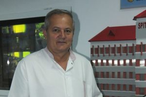 Chiar dacă e Paştele, nu poate sta departe de spital