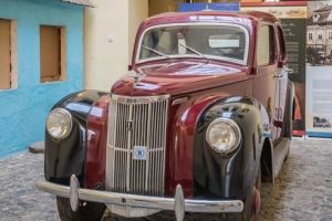 FOTO: Ford Prefect din 1953, achiziţionat de Muzeul Judeţean Mureş