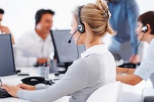 Ofertele primite prin telefon, e-mail sau online: Ce drepturi au clienţii atunci când îşi dau consimţământul