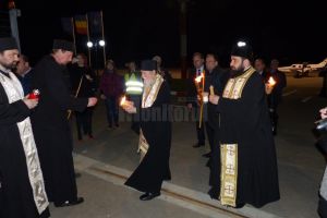 Lumina Sfântă de la Ierusalim a ajuns în judeţul Suceava şi va fi distribuită în ...