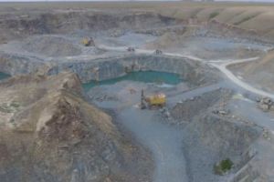 Cea mai bună carieră de piatră din Dobrogea se retrocedează cu ignorarea Legii Minelor