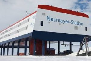 Mai multe kilograme de legume proaspete, recoltate in Antarctica de catre un cercetator german