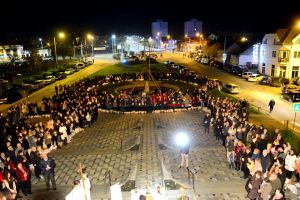 FOTO. Învierea Domnului, comemorată de mii de credincioşi, la Satu Mare