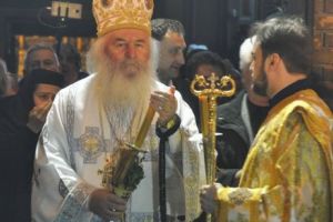 Alături de mitropolitul Ioan, mii de timişoreni s-au rugat de Înviere pentru victimele atentatului de la Munster I FOTO