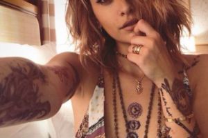 Fata lui Michael Jackson „recidivează”. IMAGINI PROVOCATOARE care au „făcut-o” virală - Galerie foto FIERBINTE 