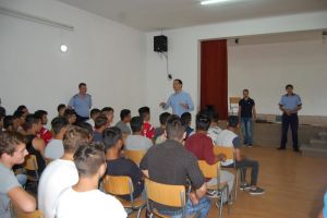 Centre de detenţie şi centre educative în cele opt regiuni ale ţării – Proiect iniţiat de PNL