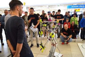 Invazia roboţilor: Oradea va găzdui cel mai mare concurs de robotică din vestul României