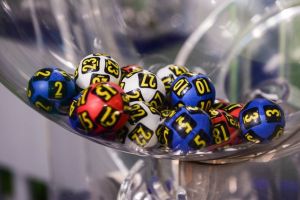 Un braşovean a câştigat aproape 1,5 milioane de euro la Loto