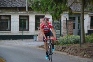 ​Tragedie in cursa Paris - Roubaix. Un ciclist de numai 22 de ani a murit!