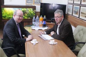 Retrospectiva săptămânii, prin ochii lui Bihorel: Păstorul l-a convins pe ambasadorul englez să aducă înapoi avioanele