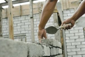 Lucrări de construcţii neautorizate