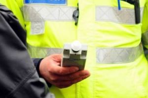 Cercetat de poliţişti pentru infracţiune la regimul rutier