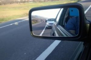 Clujul revine acasă din vacanţă! Drumul Huedin - Cluj e blocat - FOTO