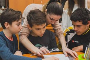 „Ziua Voluntariatului”, bucuria de a împărtăşi pentru studenţii Estiem Mureş