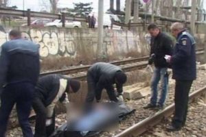 Sinucidere la Gara de Vest din Ploiesti. Un barbat a fost decapitat de tren