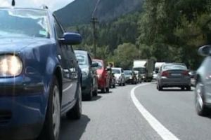 Trafic aglomerat pe centura municipiului Râmnicu Vâlcea