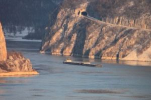 Prohibiţie la peşte, pe Dunăre. Amenzile sunt colosale