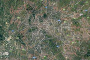 Scene de groaza in Italia. Un roman a fost ranit dupa ce a fost lovit de bucati din trupul unei victime spulberate de tren 