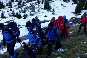 Trei turişti din Iaşi, daţi dispăruţi în Masivul Făgăraş