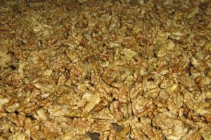 Acuzaţii de înşelăciune cu miez de nucă