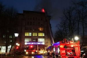 Incendiu la Institutul de Boli Cardiovasculare. Zeci de salvatori intervin si acum. 18 pacienti bolnavi de inima evacuati