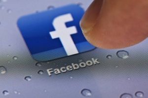 Peste 100.000 de români afectaţi de scandalul Facebook. Verifică dacă eşti pe listă